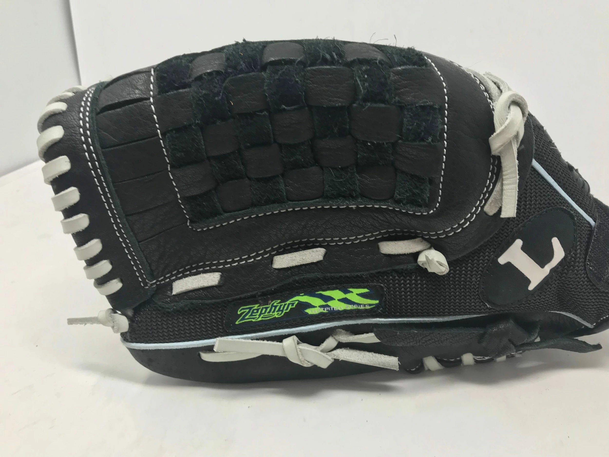 PremierSports New Louisville Slugger Zephyr Series Fastpitch Softball Glove LHT 12.75" Black - Image 2