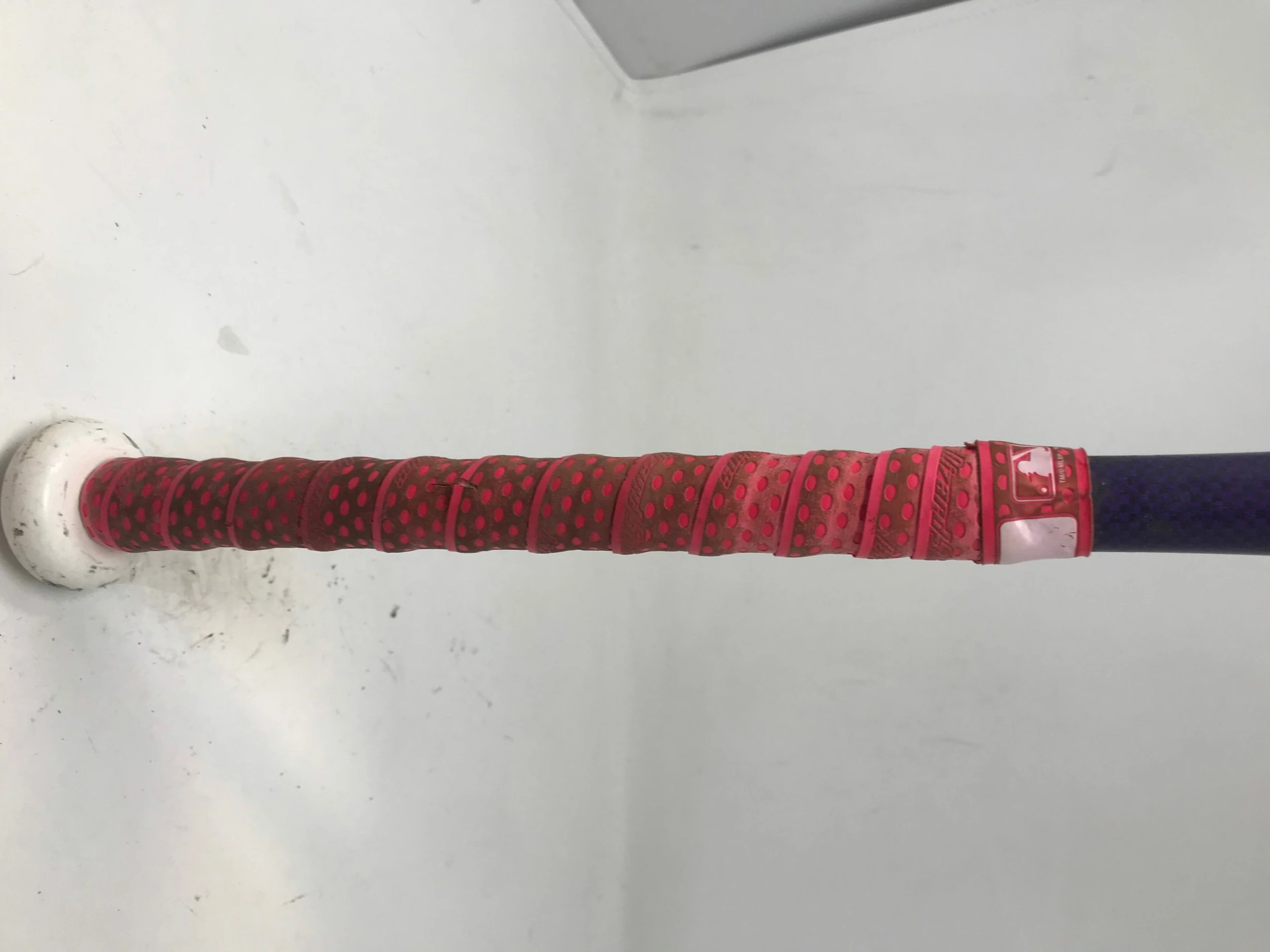 LOUISVILLE SLUGGER Used Louisville XENO FPXN151 31/20 Fastpitch Softball Bat 2 1/4" White/Purple - Image 3