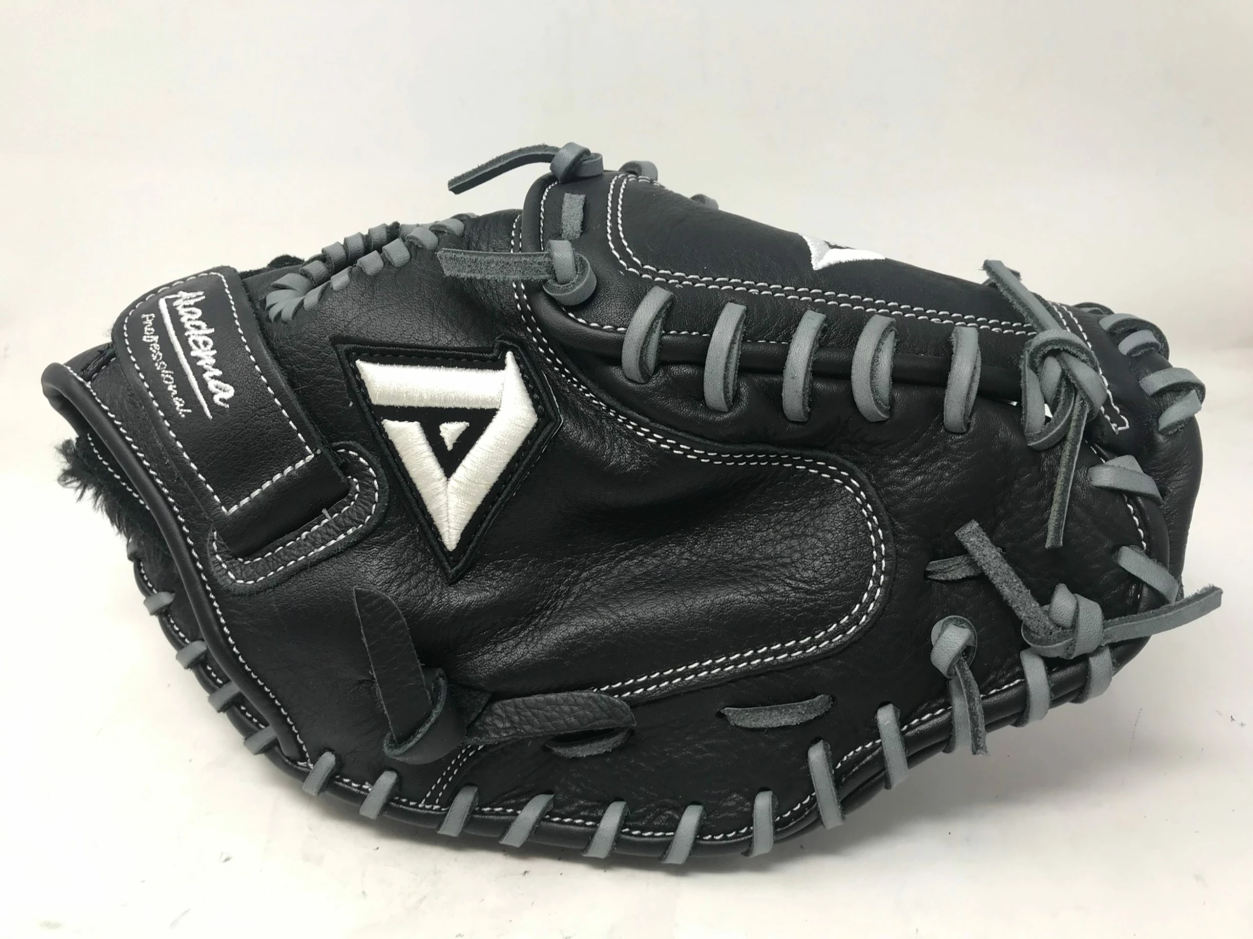 New Other Akadema Design Series 34" Faspitch Softball Catcher's Mitt Black/Gray - Image 3