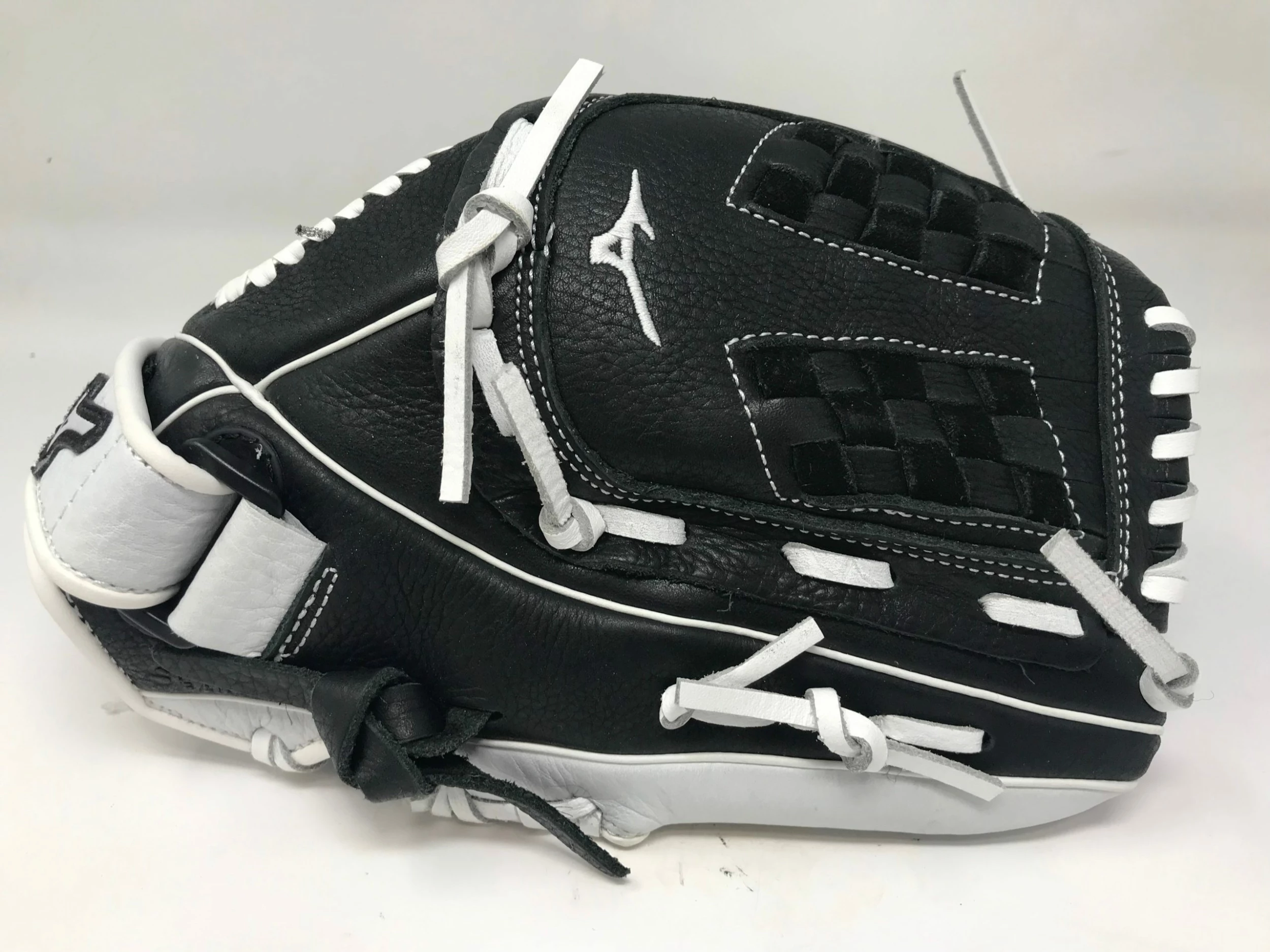 New Mizuno 12'' Supreme Series Fastpitch Softball Glove 2021 RHT Black/White - Image 3