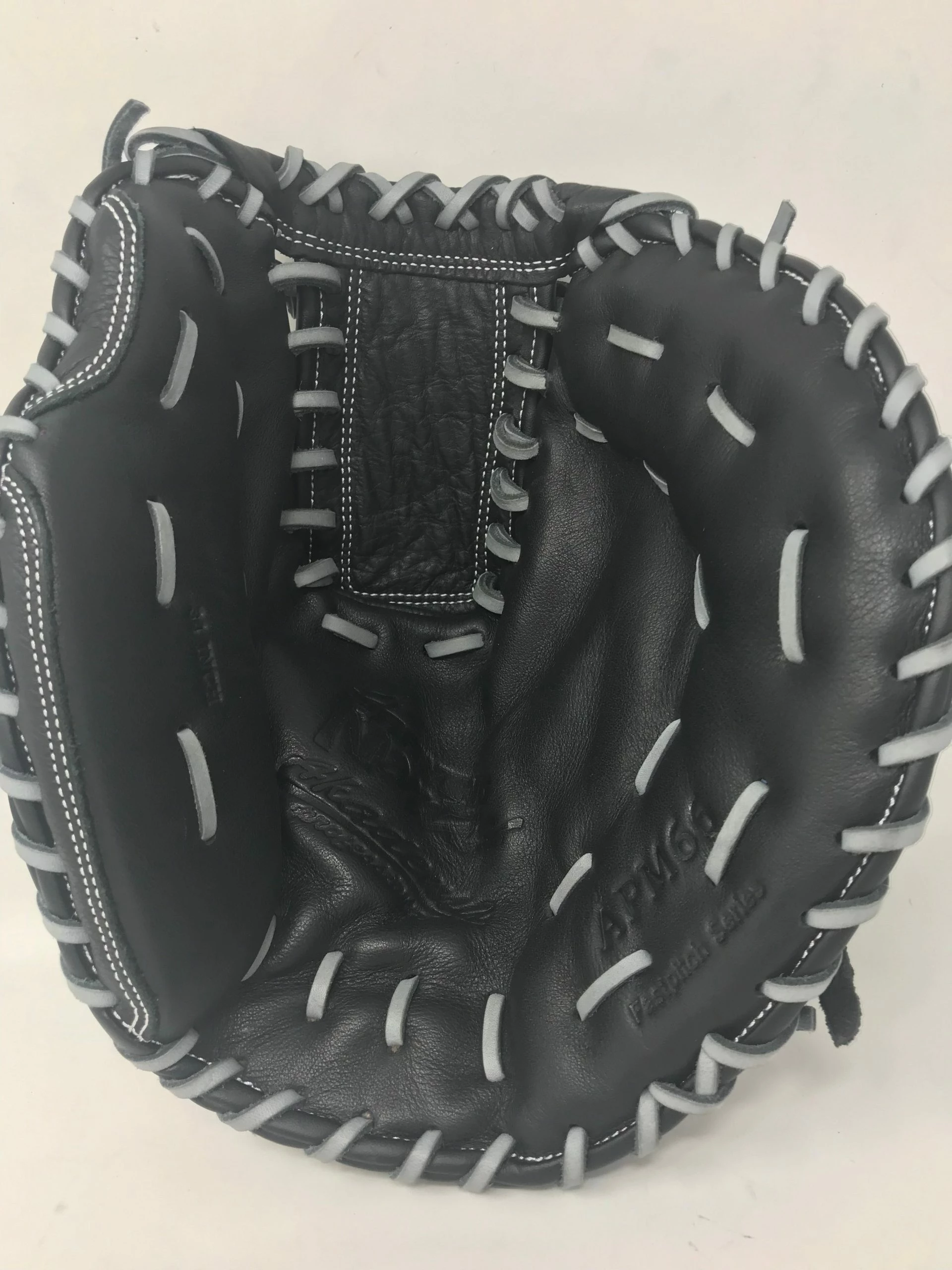 UsedAkadema Design Series 34" Faspitch Softball Catcher's Mitt Black/Gray