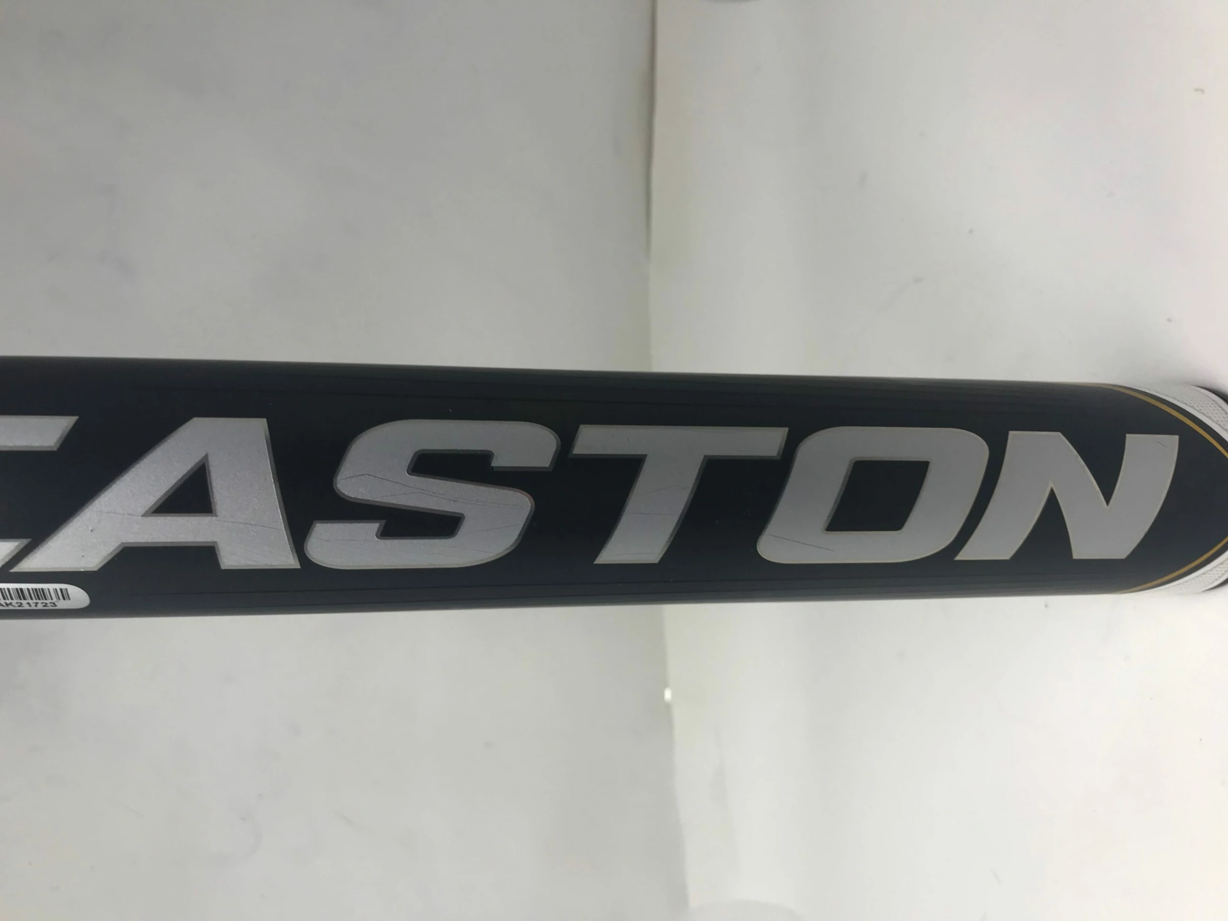 Used Easton 2020 Ghost Double Barrel -9 Fastpitch Softball Bat FP20GH9 33/24