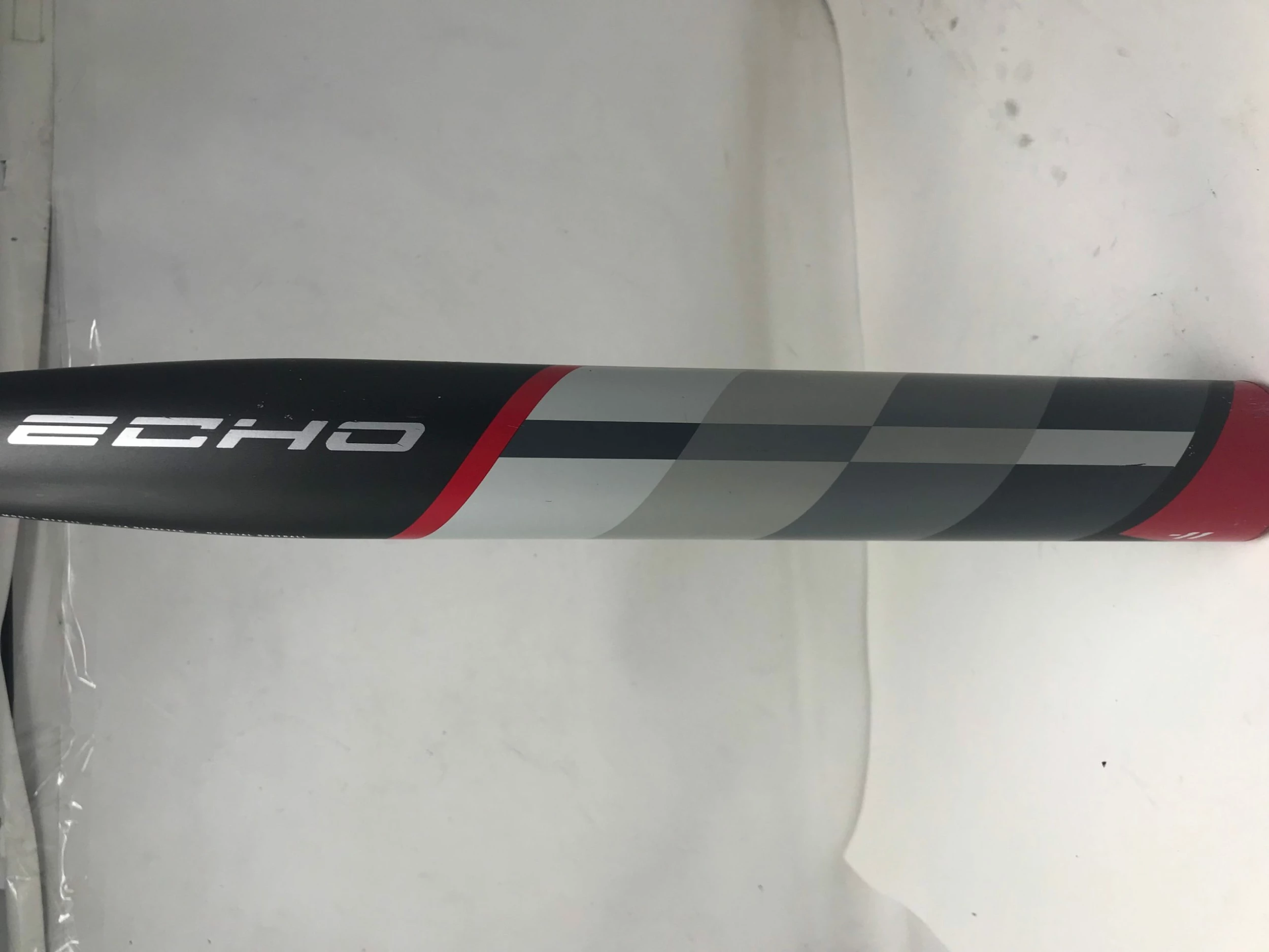 Used Demo Marucci ECHO Composite Fastpitch Bat, 2 1/4" Barrel 33/22 Black/Red