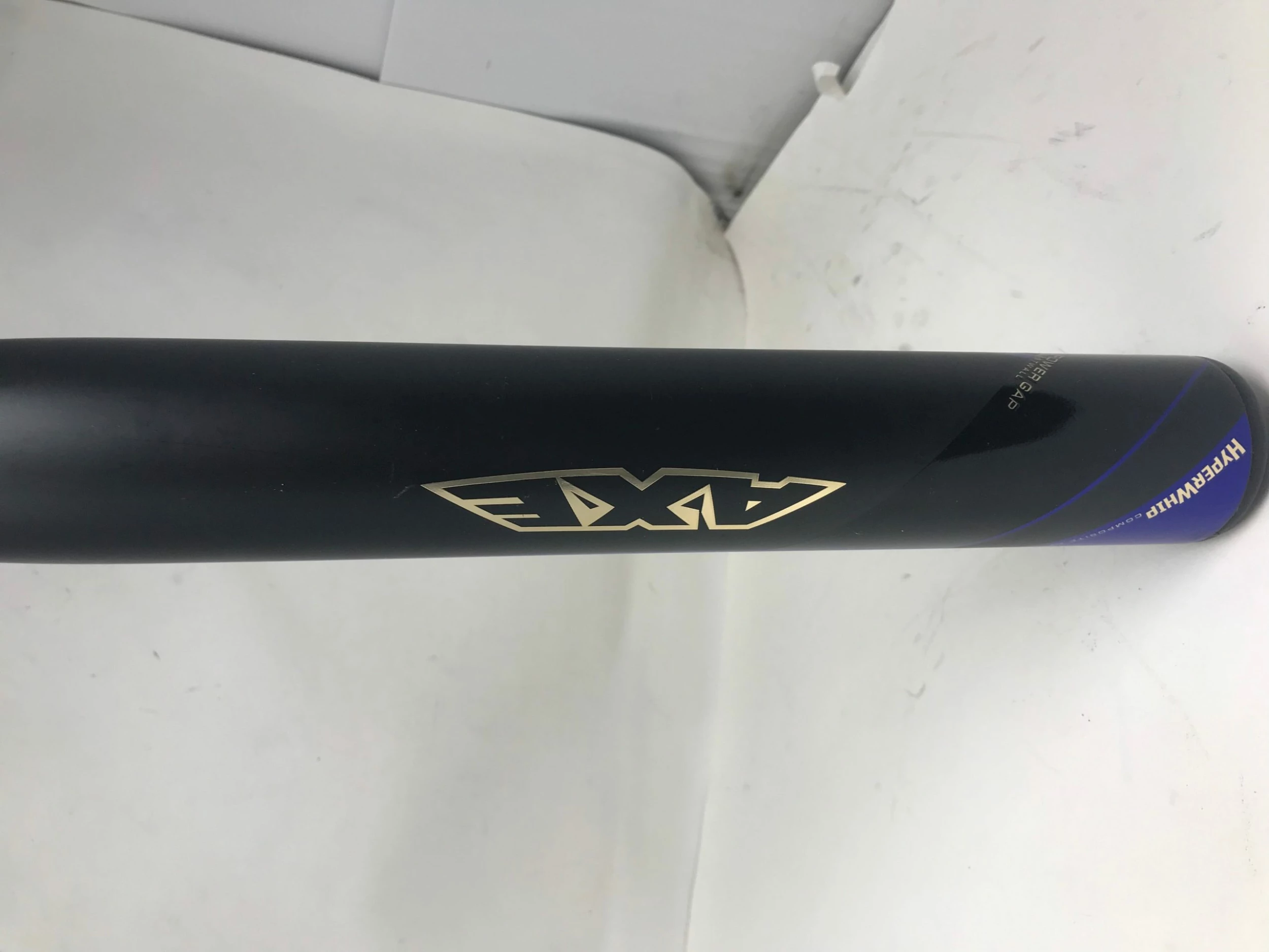 Used Axe Avenge Pro Power Gap -9 33/24 Fastpitch Softball Bat: L158J Black/Blue - Image 2