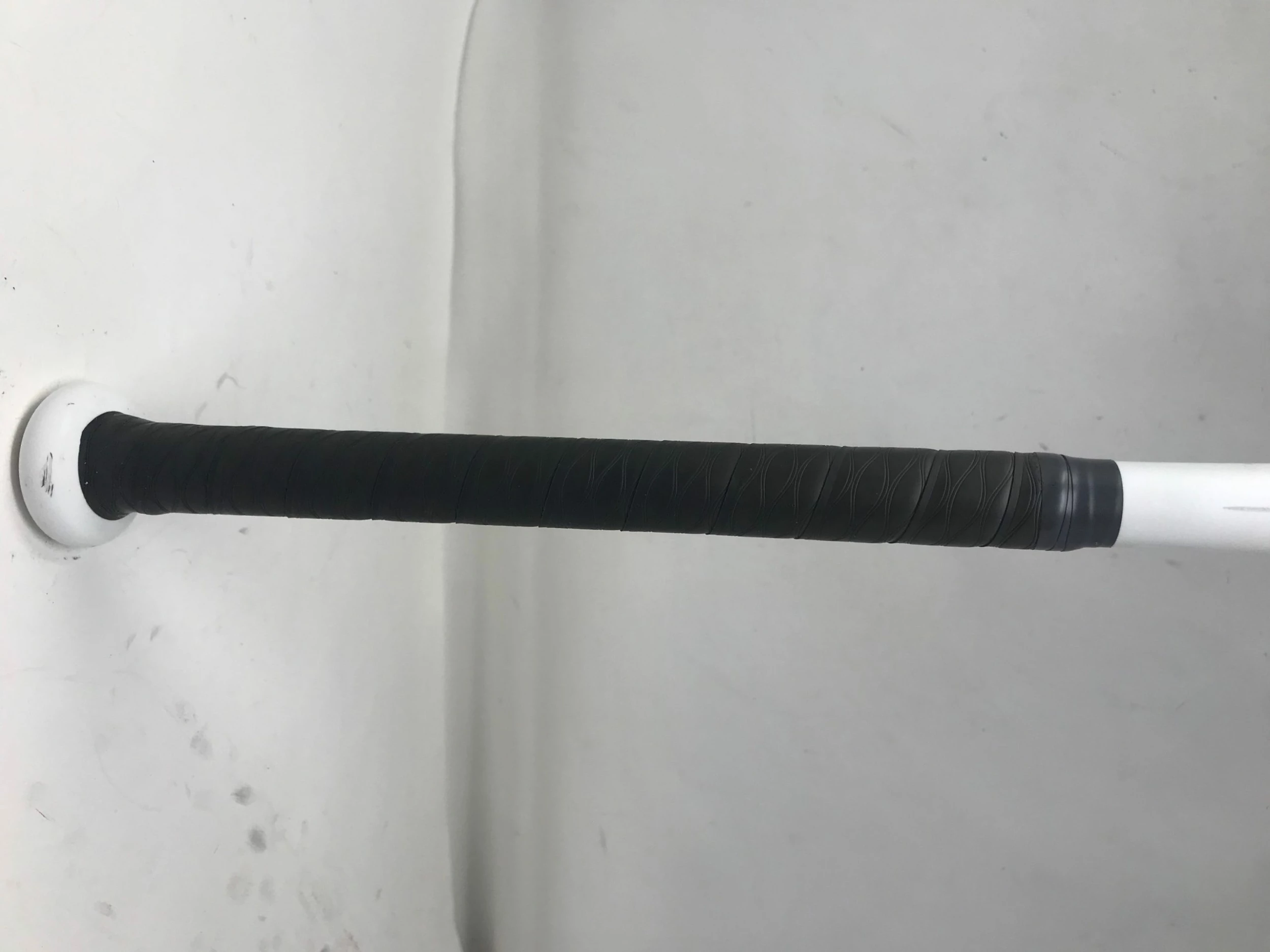 Used Easton Ghost 2022 Double Barrel -9 Fastpitch Softball Bat White/Black 34/25 - Image 3