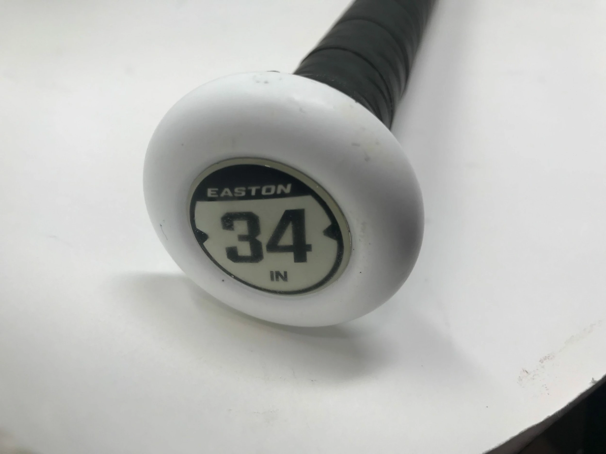 Used Easton Ghost 2022 Double Barrel -9 Fastpitch Softball Bat White/Black 34/25 - Image 4