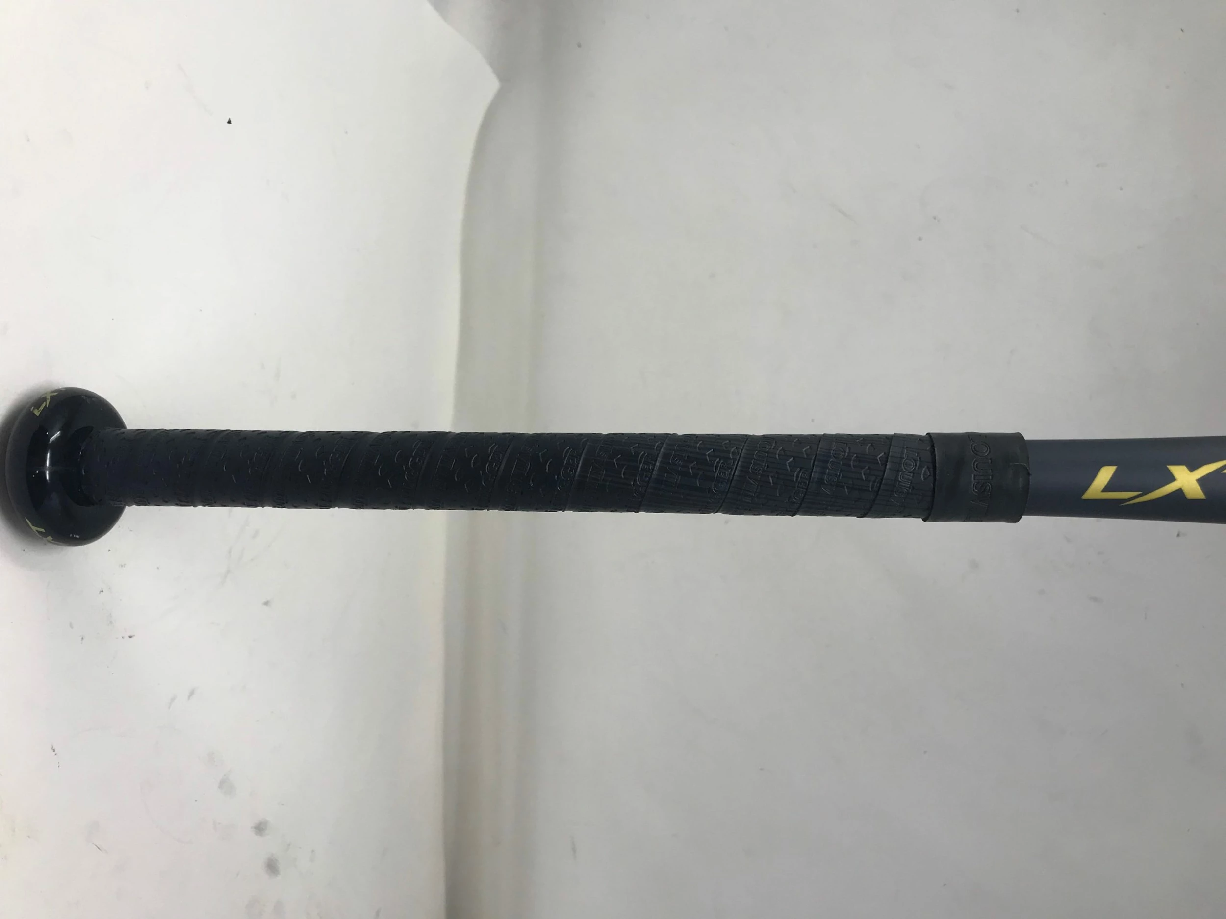 Used Louisville Slugger 28/17 2020 LXT (-11) Fastpitch Softball Bat 2 1/4" - Image 3