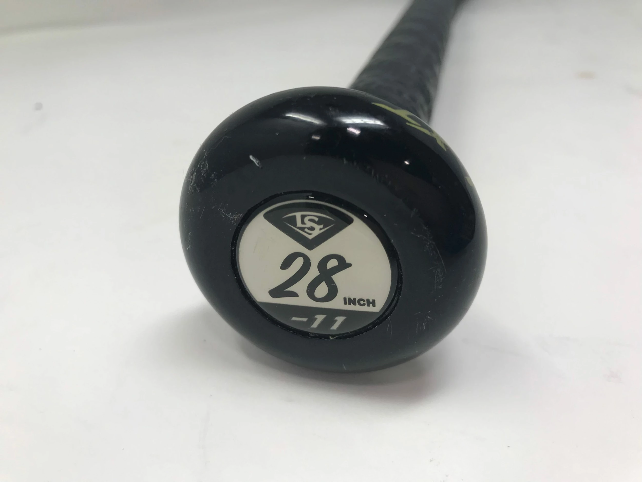 Used Louisville Slugger 28/17 2020 LXT (-11) Fastpitch Softball Bat 2 1/4" - Image 4